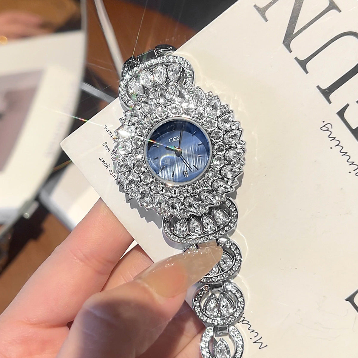 Good-looking Fritillary Exquisite Quartz Watch