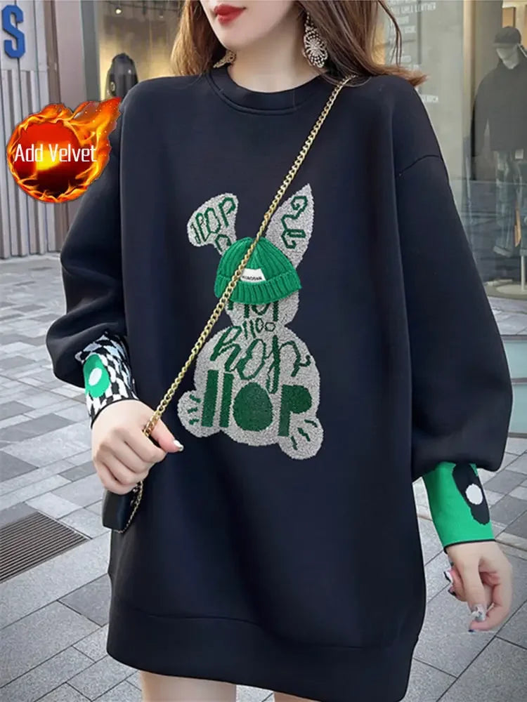 Women's Graphic Sweatshirt - Oversized Streetwear